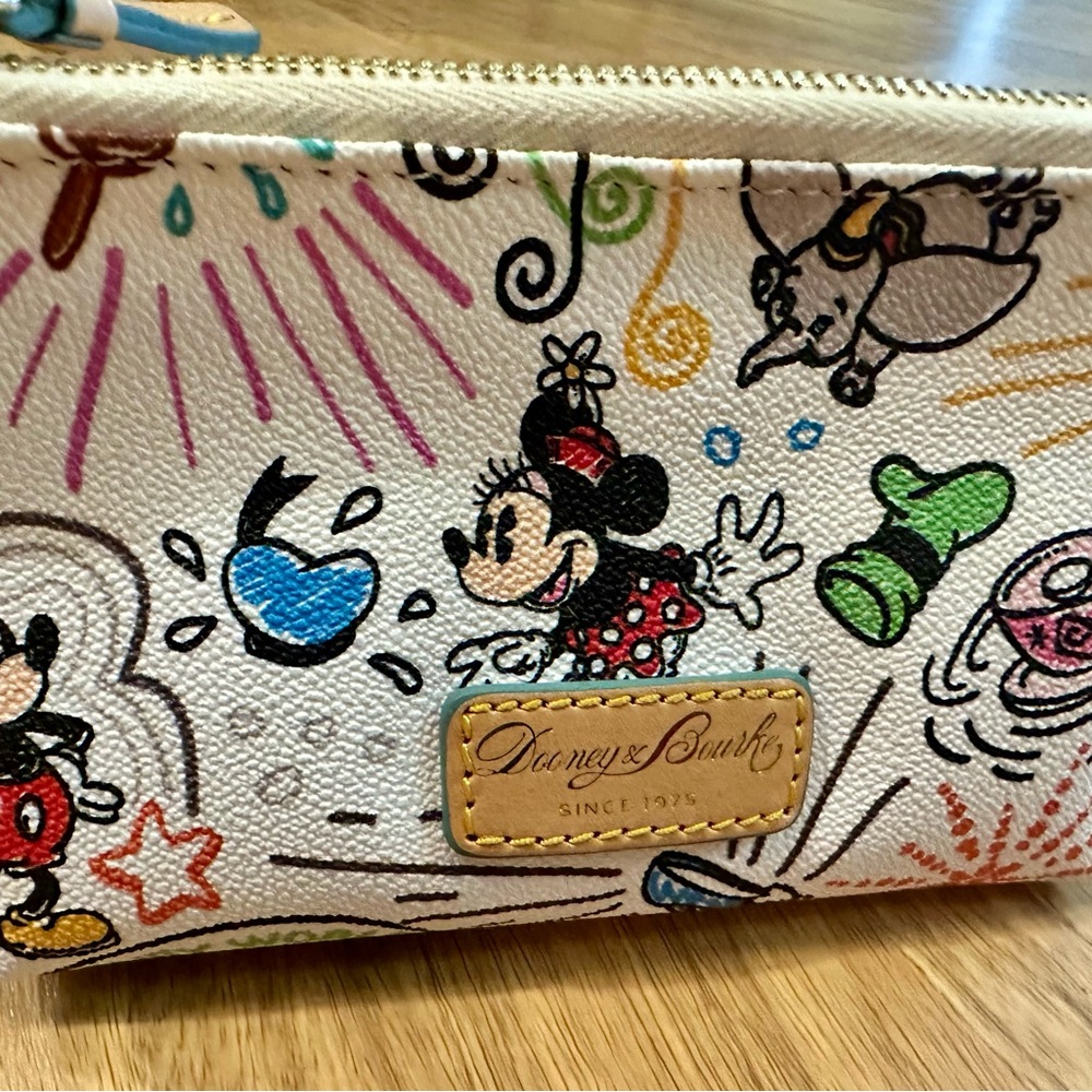 Dooney & Bourke Disney sketch cosmetic pouch